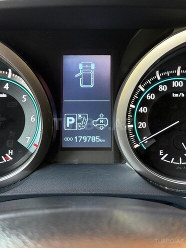 Toyota Land Cruiser Prado-6