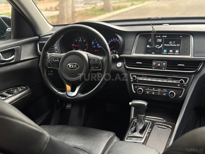 Kia Optima-12