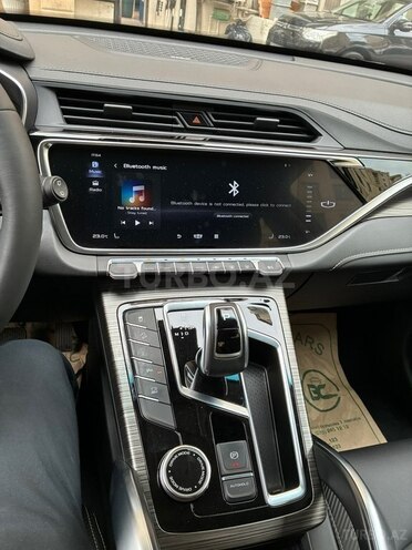 Geely Atlas Pro-7
