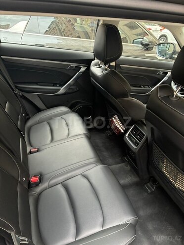 Geely Atlas Pro-9