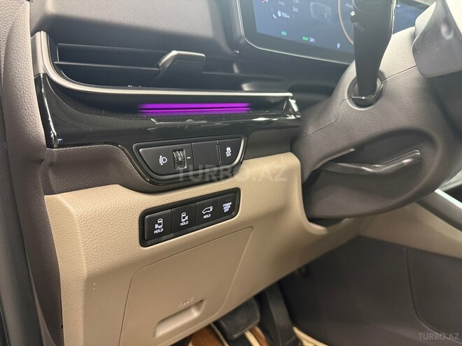 Kia Carnival-16