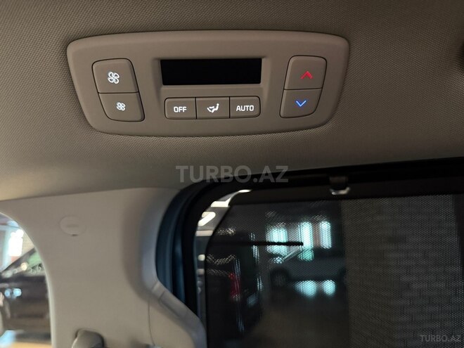 Kia Carnival-24