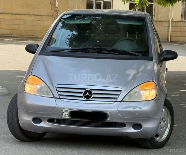 Mercedes A 160-1