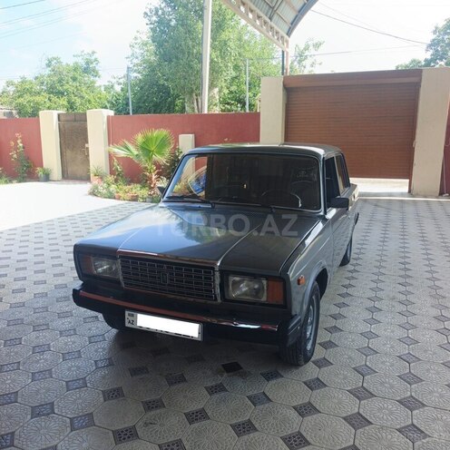 LADA (VAZ) 2107-1