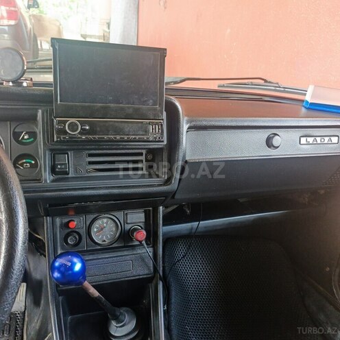 LADA (VAZ) 2107-15