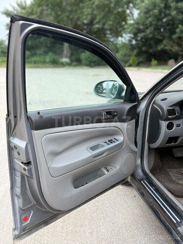 Volkswagen Passat-9