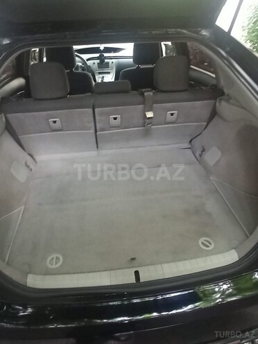 Toyota Prius-8