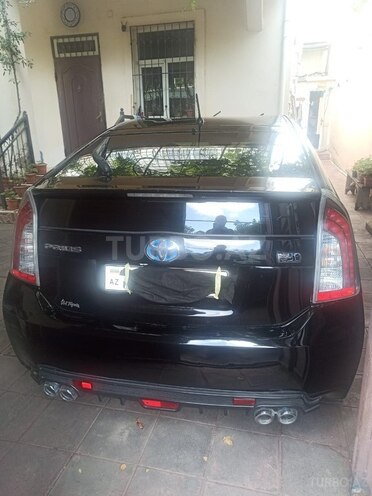 Toyota Prius-6