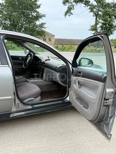 Volkswagen Passat-10