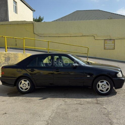 Mercedes C 180-4