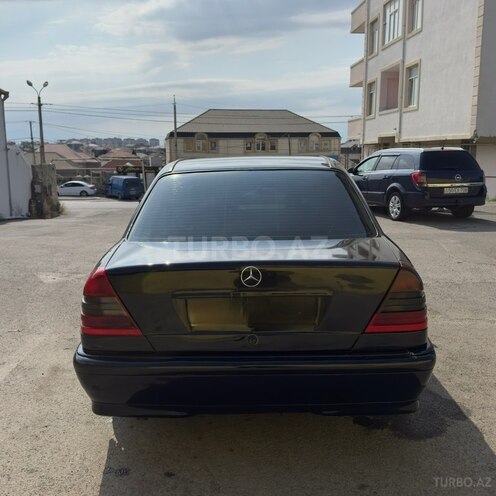Mercedes C 180-6