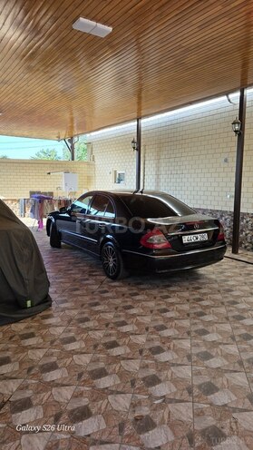 Mercedes E 280-5