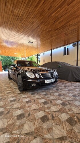 Mercedes E 280-3