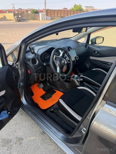 Nissan Note-8