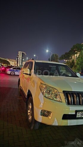 Toyota Land Cruiser Prado-3