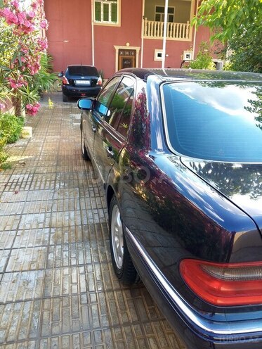 Mercedes E 240-15