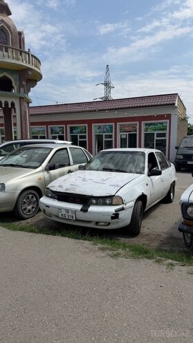 Daewoo Nexia-1
