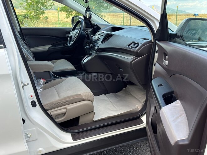 Honda CR-V-8