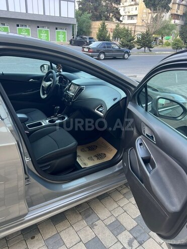 Chevrolet Cruze-5