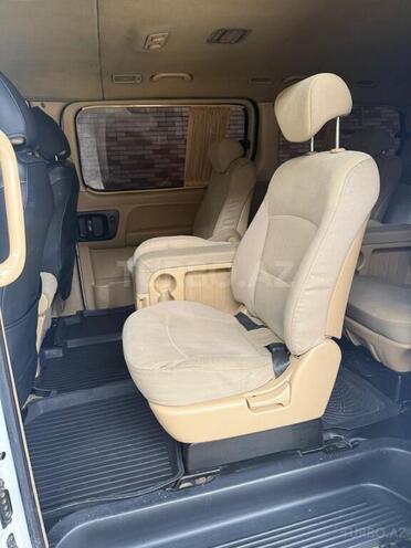 Hyundai H-1-21