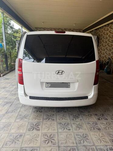 Hyundai H-1-8