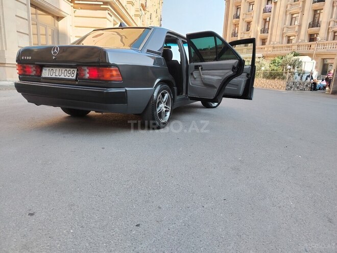 Mercedes 190-14