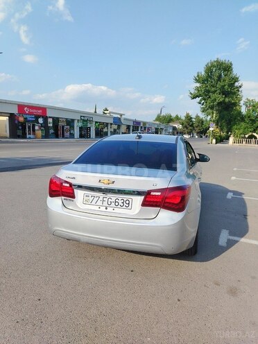 Chevrolet Cruze-5