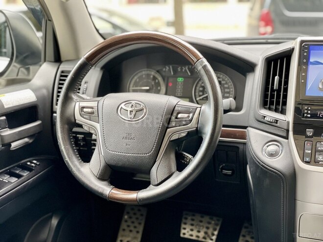 Toyota Land Cruiser 2018, 70,000 km - 4.0 l - Bakı