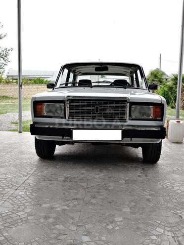 LADA (VAZ) 2107-1
