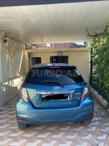 Toyota Yaris-4