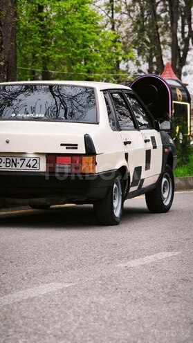 LADA (VAZ) 21099-5
