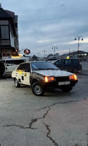 LADA (VAZ) 21099-10