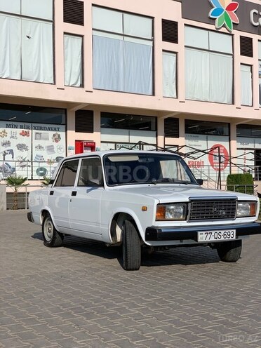 LADA (VAZ) 2107-2