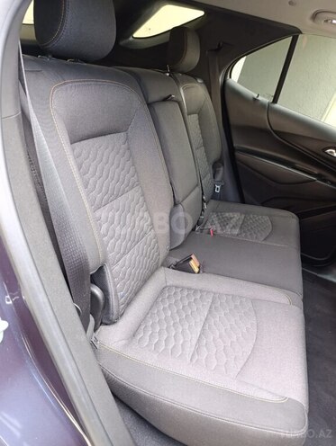 Chevrolet Equinox-5