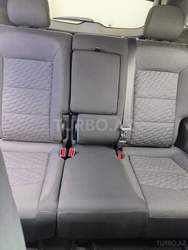 Chevrolet Equinox-10