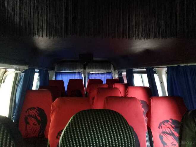 Ford Transit-4
