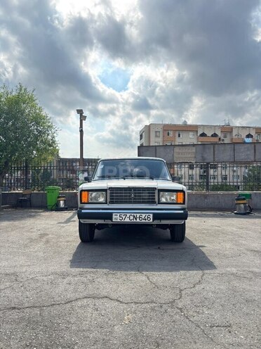 LADA (VAZ) 2107-1
