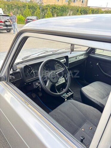 LADA (VAZ) 2107-4