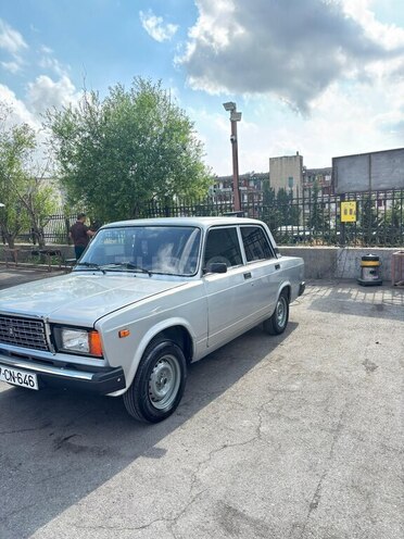 LADA (VAZ) 2107-13