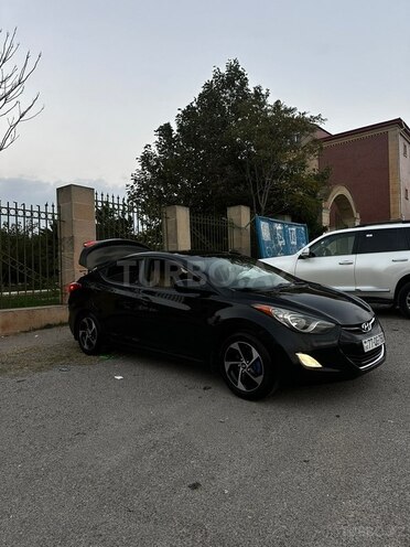 Hyundai Elantra-7