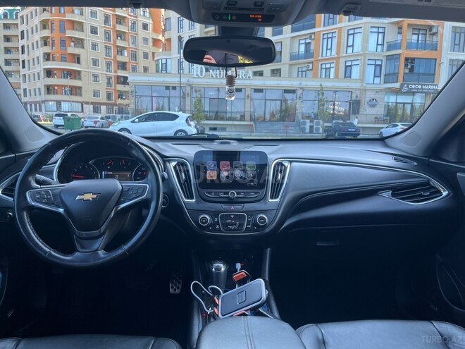 Chevrolet Malibu-8