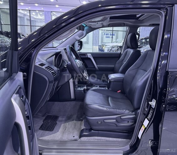 Toyota Land Cruiser Prado-11