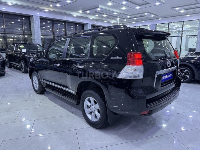 Toyota Land Cruiser Prado-6