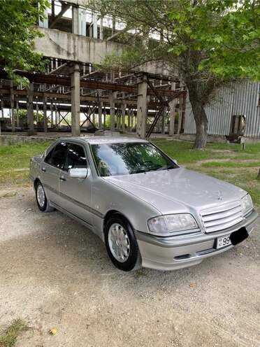Mercedes C 220-7
