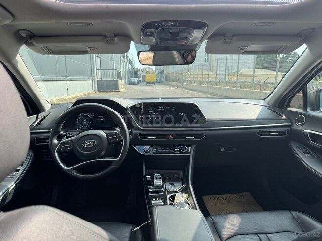 Hyundai Sonata-9