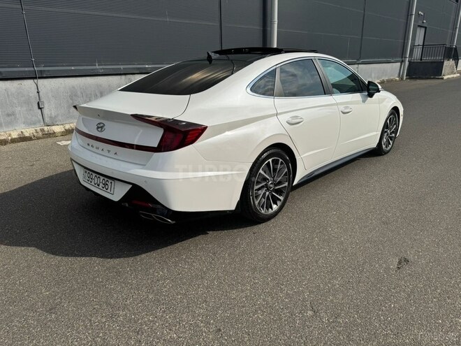 Hyundai Sonata-6