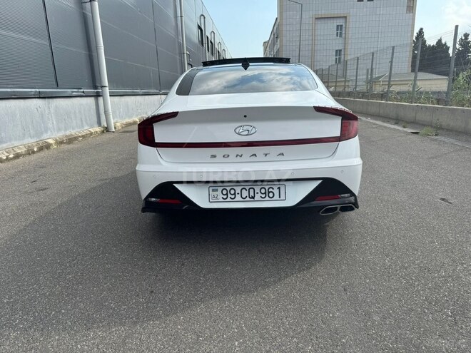 Hyundai Sonata-2