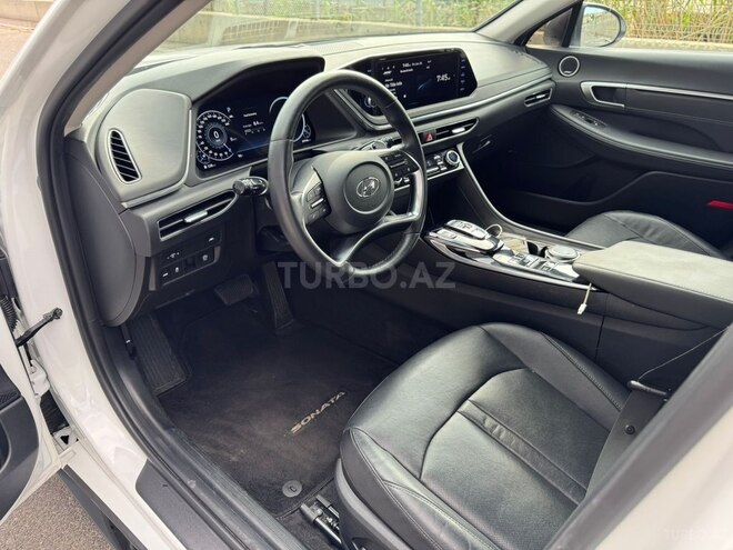 Hyundai Sonata-10