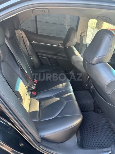 Toyota Camry-7