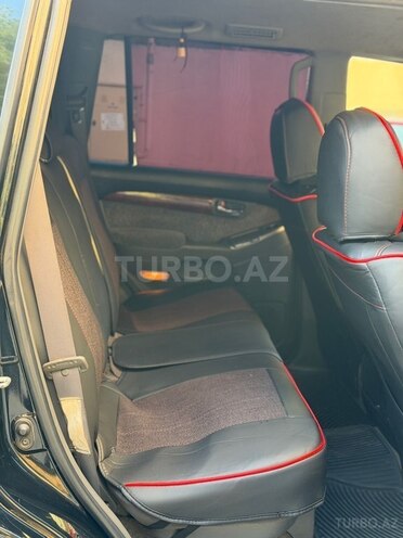 Toyota Land Cruiser Prado-8